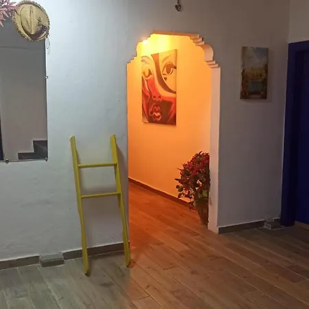 Goelyaka Bed & Breakfast *