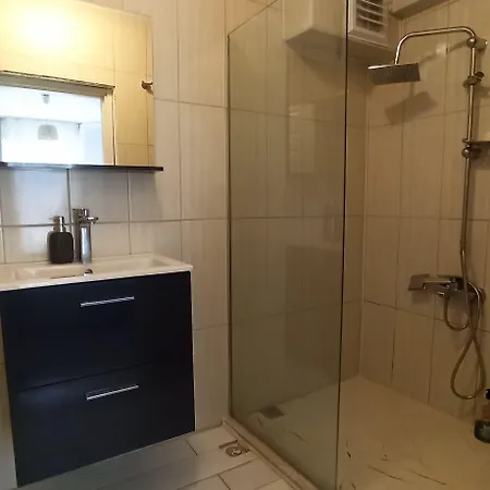 Bed & Breakfast Goelyaka 3*