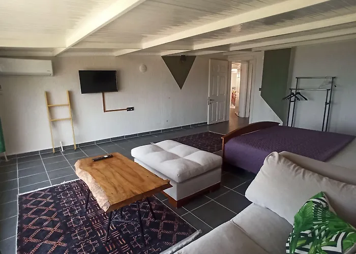 Goelyaka Frühstückspension 3*